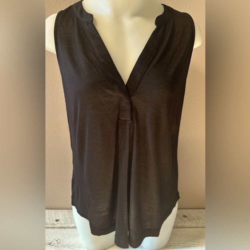 Lightweight Sleeveless Blouse -NWT